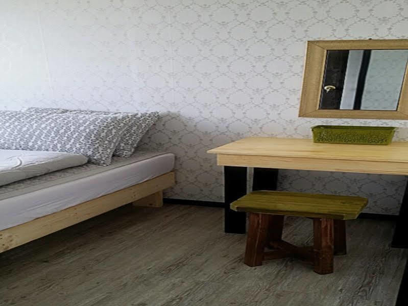 Jeju Airport Mira Guesthouse Esterno foto